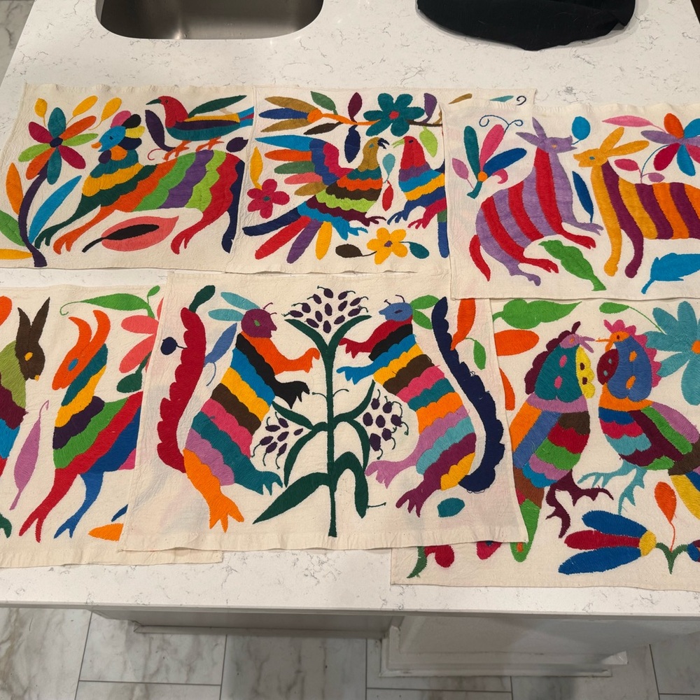 Vintage Embroidered Mexican placemats table linens